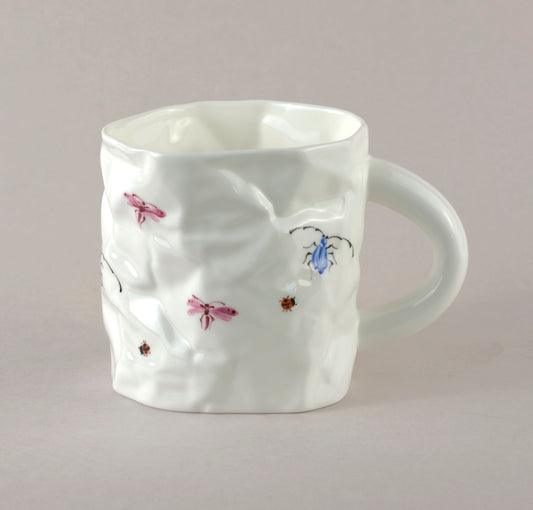 Beetle 2.4. Crumpled Tea Mug