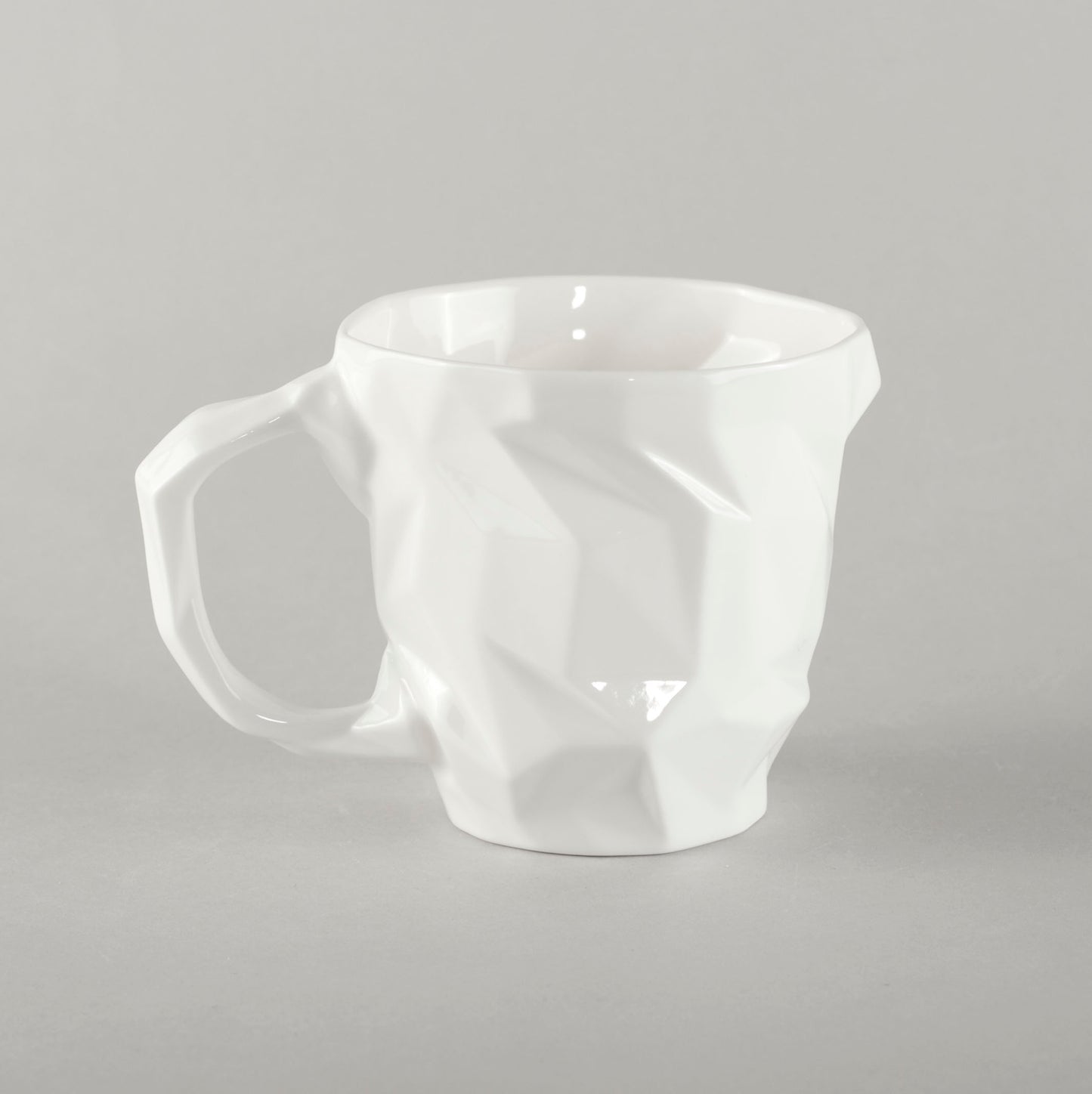 Porcelain Mug Diamond M