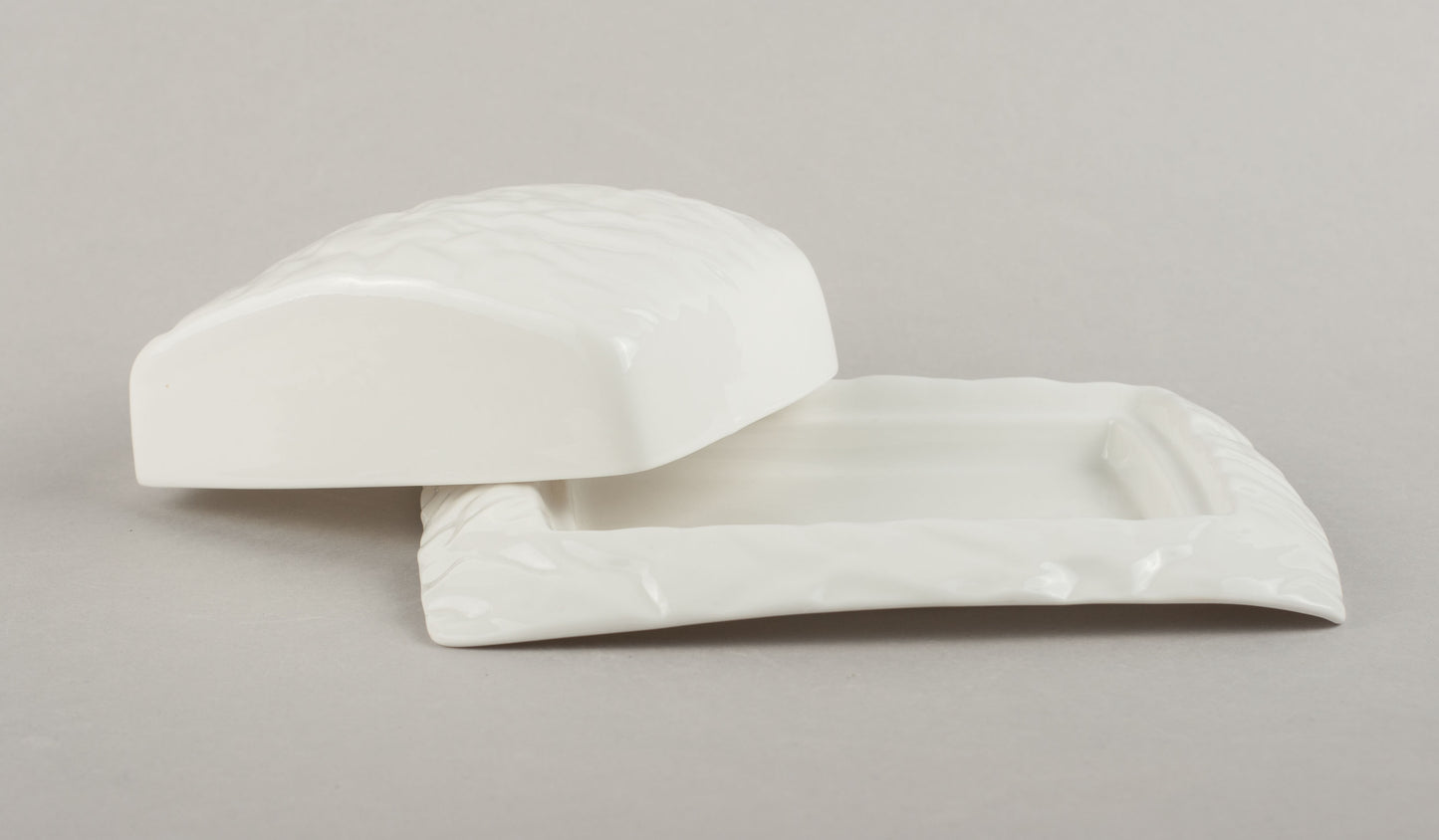 Porcelain Crumpled Butter Container