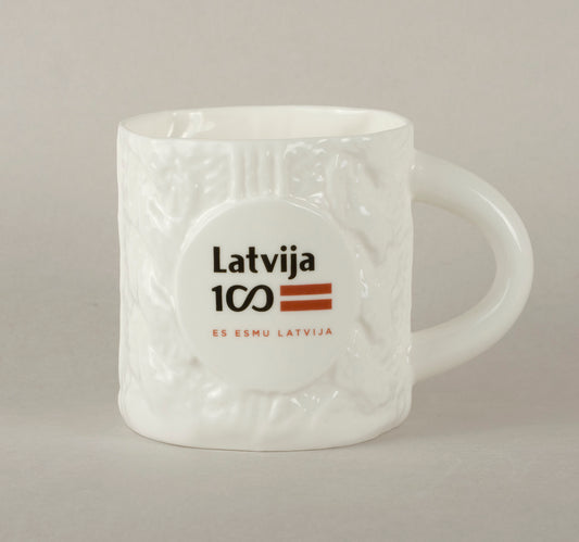 LV100. Knitted Tea Mug 2