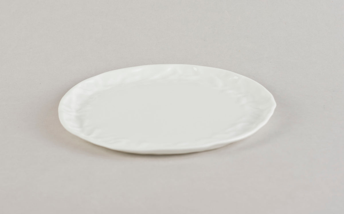 Porcelain Crumpled Plate XS O